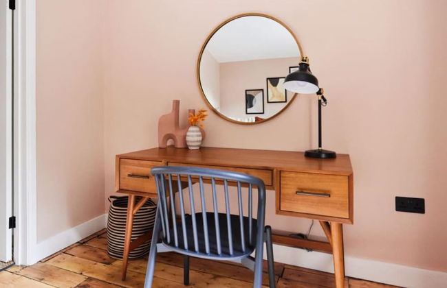 The Langthorme Park Place - Trendy 3bdr House With Garden and Study Room - Foto 27