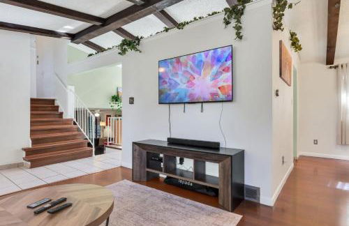 6BD Near DT - BBQ Grill, Games & Football Fun - Photo 31