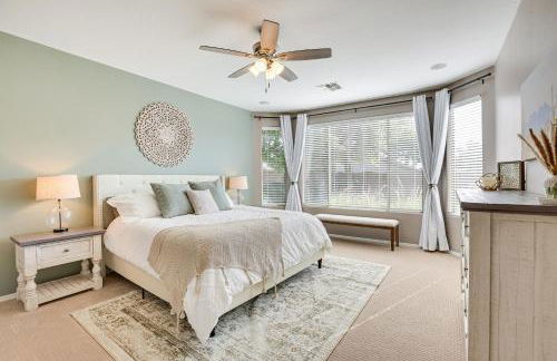 Shop, Golf and Hike Surprise Group Getaway with Pool! - Foto 10