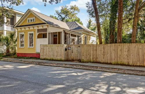 Cute Thomas Square Cottage Monthly Stays Heated Pool Access by Southern Belle Savannah 1388 - Foto 25