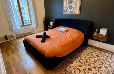 Haussmannian apartment-Close metro - Foto 2