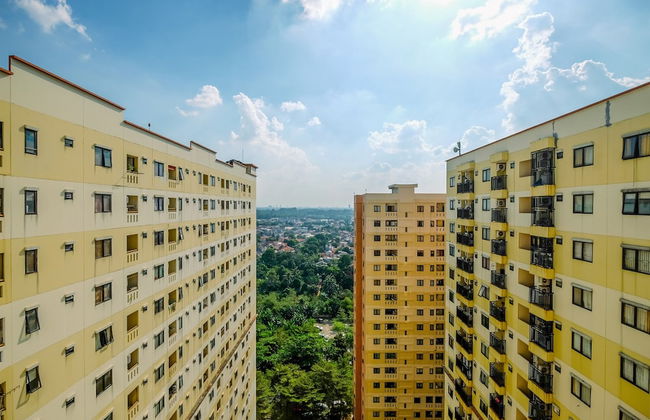 Cozy And Warm 2Br At Kebagusan City Apartment - Photo 18