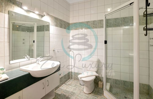 Zen Serene Seascape Family Pool BBQ Markets - Foto 29