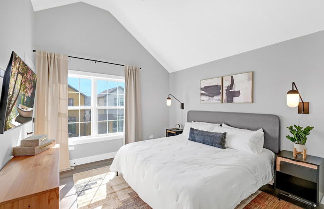 Move Over Rose - Photo 3