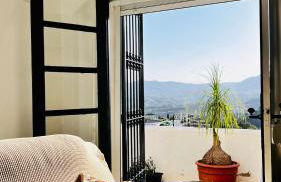 NEW penthouse with amazing views - Photo 6