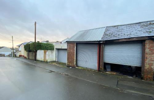 The Rose Terrace - Photo 2