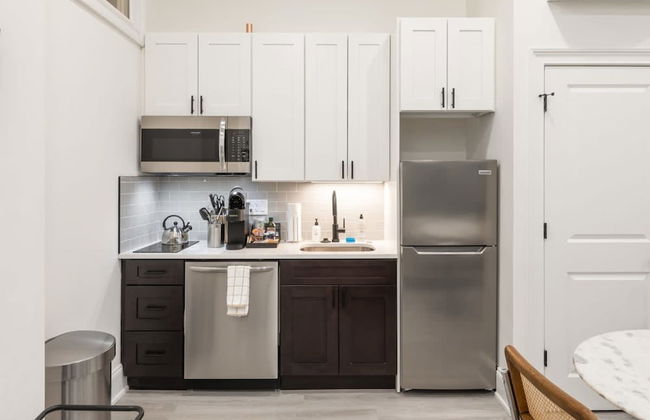 Sosuite 1BR Apt w W/d, Desk Alcove - Photo 43