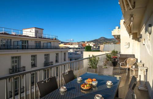 Terrasse ensoleillée sur les toits de Nice - Foto 3