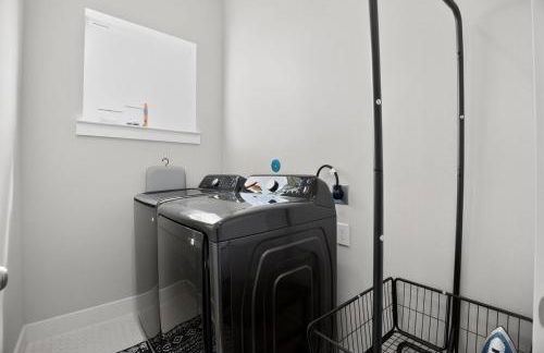 Urban EaDo Retreat - 3BR Townhome w Deck - Foto 20