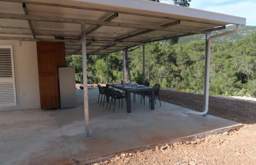 Robinson olive tree huts - Photo 59