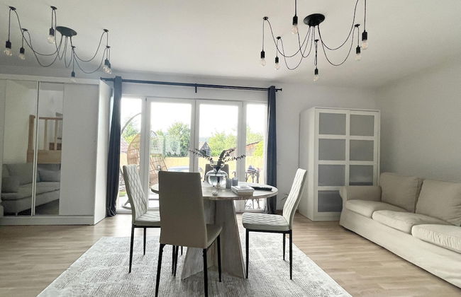 Impeccable 2-bed House in Albești - Foto 25