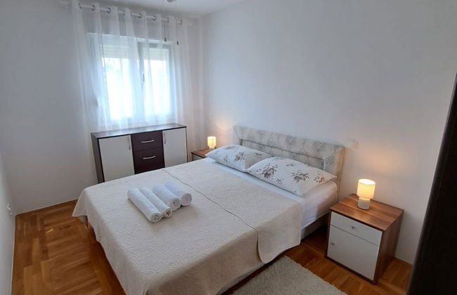 Slava - Close to the Mall - A1 - Photo 6