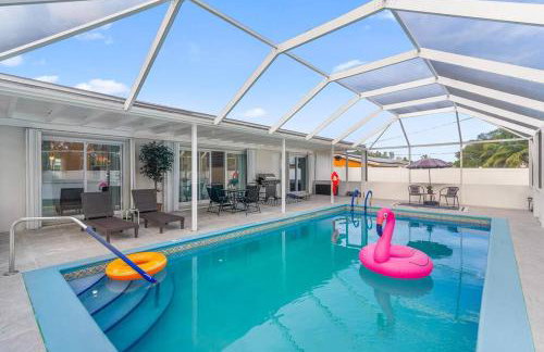 Modern renovated beach oasis home with private pool - Foto 18