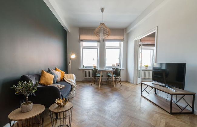 Greystone Suites & Apartments - Photo 55