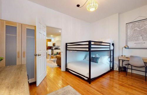 Private Home-Backyard-Parking Near Nulu Downtown - Foto 15