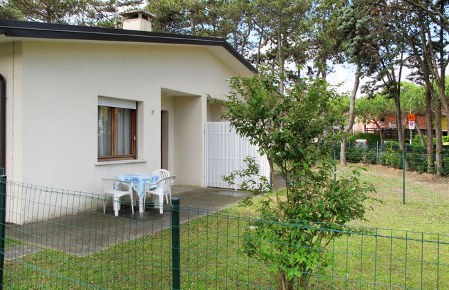 3 bedroom House in Lignano Sabbiadoro with garden and terrace - Photo 14