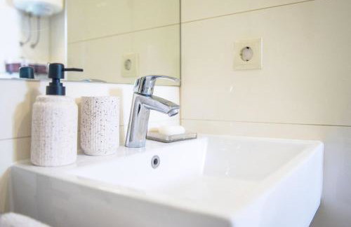 Villa Madu --- entire private villa with jacuzzi - Foto 28