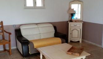 Holiday Home Provenzalisches Ferienhaus mit Charme auf dem Land mit Pool by Interhome - Foto 5