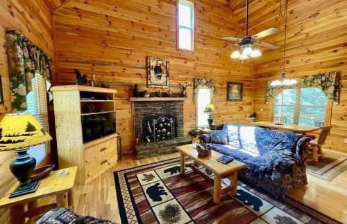 Cabin 2 bed close to Helen hot tub #15 - Foto 10