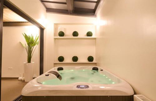 Ma Maison No9 Downtown Villa,Jacuzzi,5bdrs,Parking - Foto 5