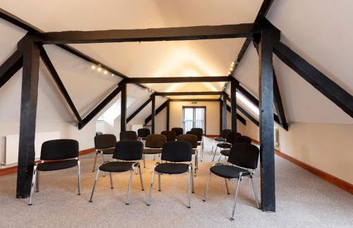 Charney Manor - Photo 55