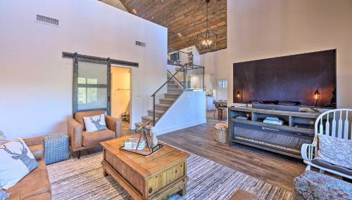 Mtn-View 'Cabin 404' w/ Deck in Payson! - Photo 2