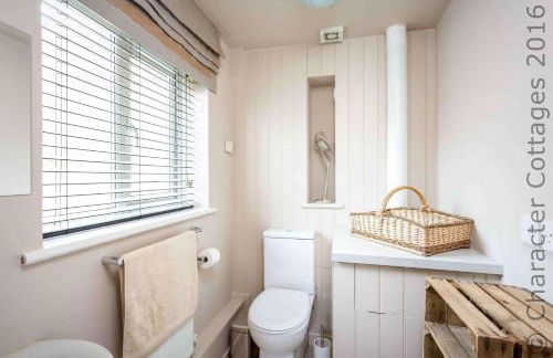 Honeysuckle Cottage Middle Tysoe - Photo 8