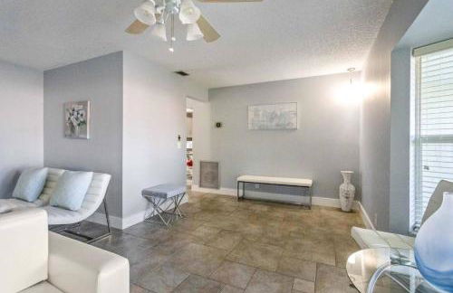 Beach Retreat Downtown Hot Tub - Foto 18