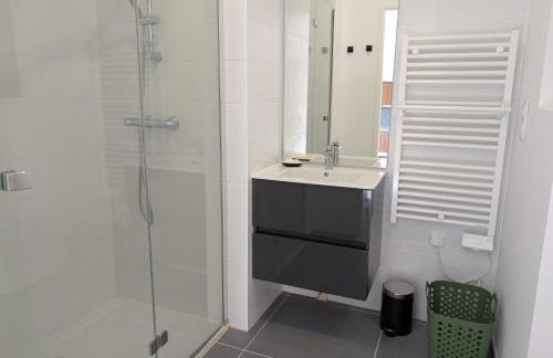 Appartement lumineux avec balcon & aperçu mer - Foto 14