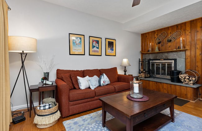 Condo at Wintergreen Walk to Slope Pool Access - Foto 9