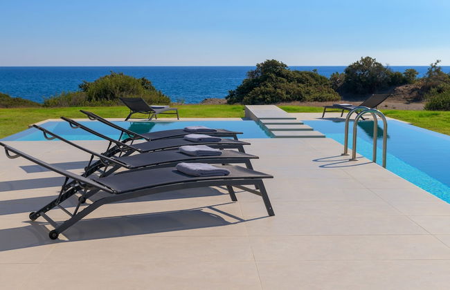 Albatross Beach Front Villas - Foto 17