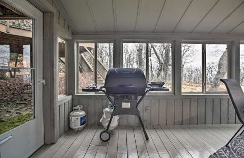 Mountaintop Wintergreen Resort Home with Deck, Views - Foto 32