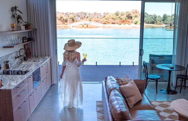 Edge Luxury Villas - Photo 8