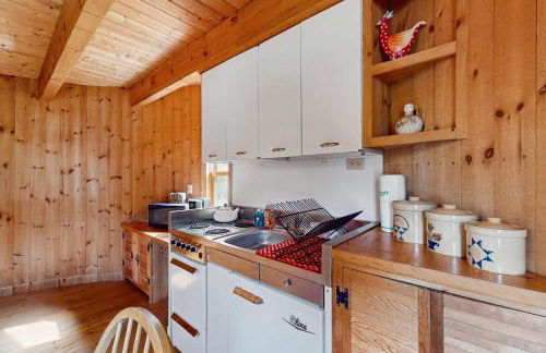 The Red Silo - Photo 8