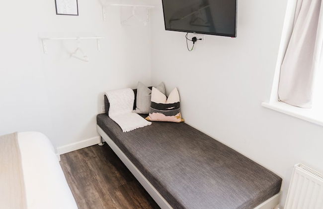 Design Suites Lytham - Photo 25