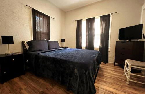 Historic 1920 Bungalow Minutes from DTSP - Foto 2