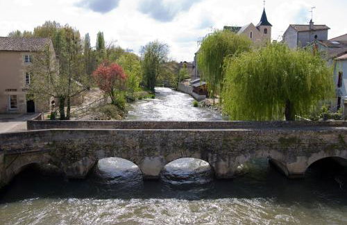 Maison Au Calme à 5min du Futuroscope - Foto 26