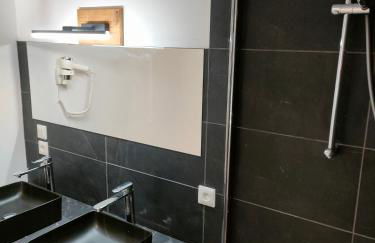 Le Panoramique du Plongeoir - T4 spacieux de 90m2 avec grande terrasse vue sur le lac de Serre Ponçon - Photo 21