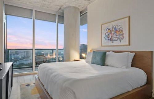 2BR Lux Highrise + Austin + Vibrant Rainey St - Foto 1