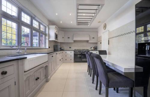 Large Villa Mansion With Pool House & Tennis Court - Foto 53