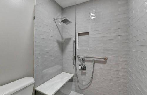 Walk to Avalon or Downtown 3 - Foto 33