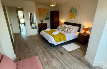 Great Quiet & Brand New Flat With Great Transport Links in Bushey - Foto 7