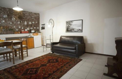 Sotto i merli - Foto 6