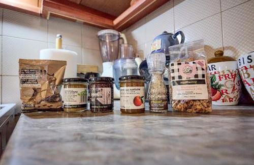 White lilies the house of gourmet flavours - Foto 4