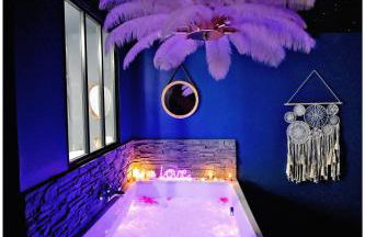 La Suite 7ième ciel étoilé, SPA XXL, Lit sous les étoiles, 5 min centre ville - Foto 1