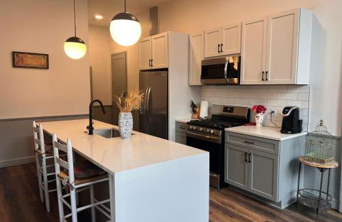 Prime 2BR Condo Historic Morris Ave, Downtown Birmingham - Photo 14