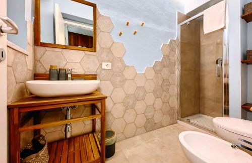 Basso 61, Cozy Oasis with Mini Pool and Courtyard - Foto 56