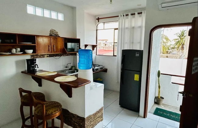 Del mar del Galapagos - Photo 17