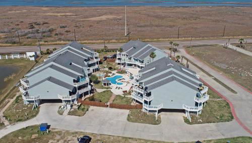 Oceanfront Texas Condo with Pool Pets Stay Free - Foto 4