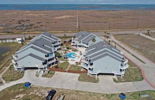 Oceanfront Texas Condo with Pool Pets Stay Free - Foto 4
